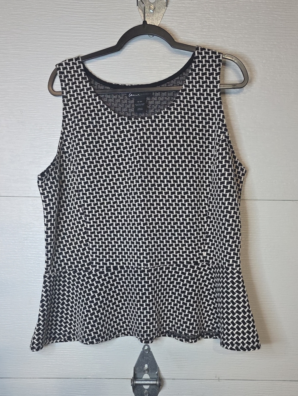 Lane Bryant Black & White Geometric Peplum Tank